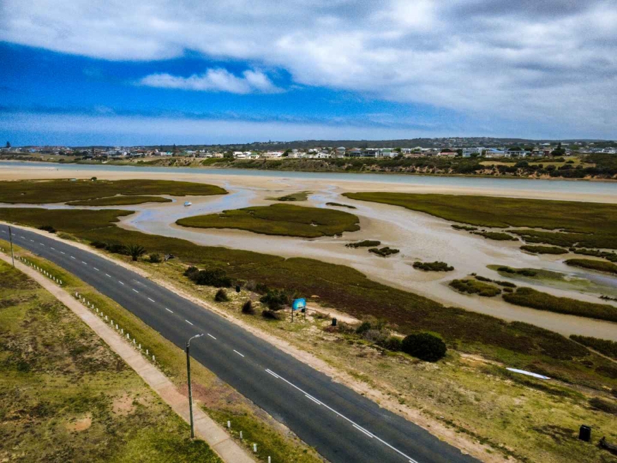 3 Bedroom Property for Sale in Stilbaai Oos Western Cape